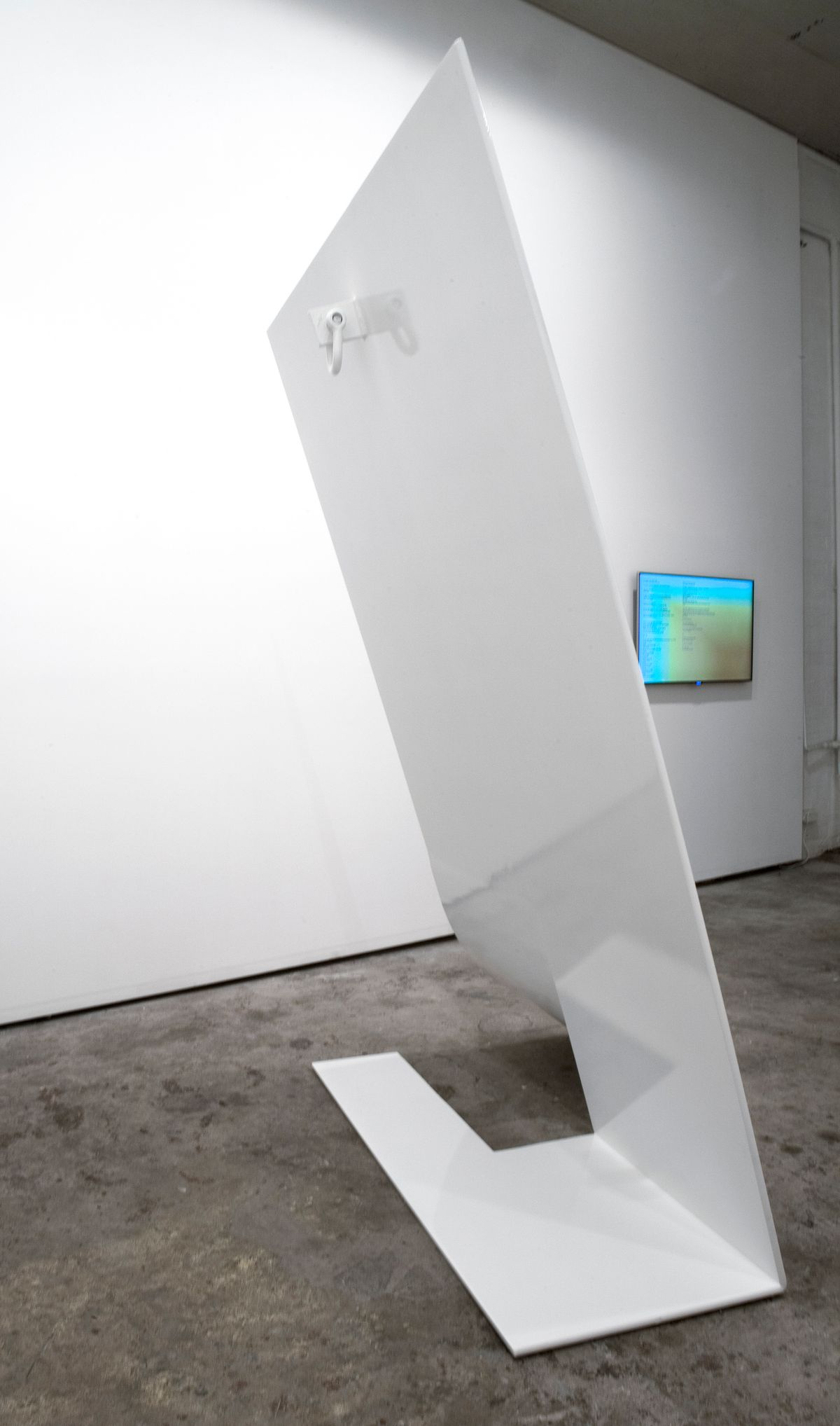 Living Sculpture (white)