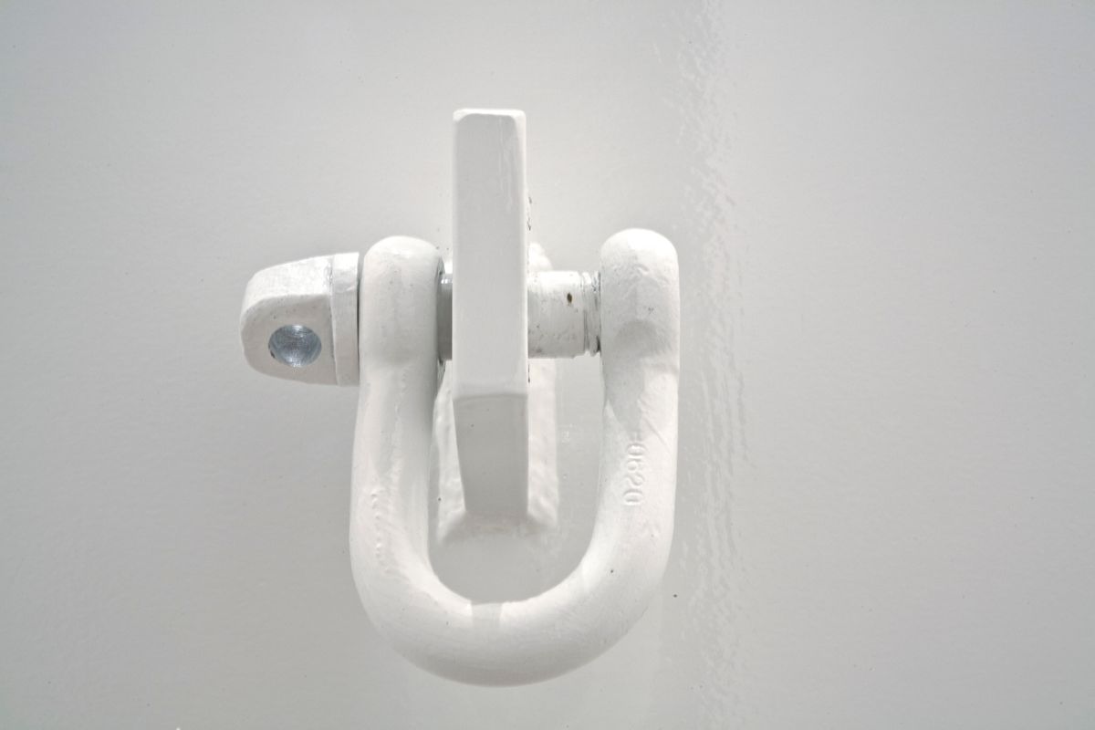 Living Sculpture (white)