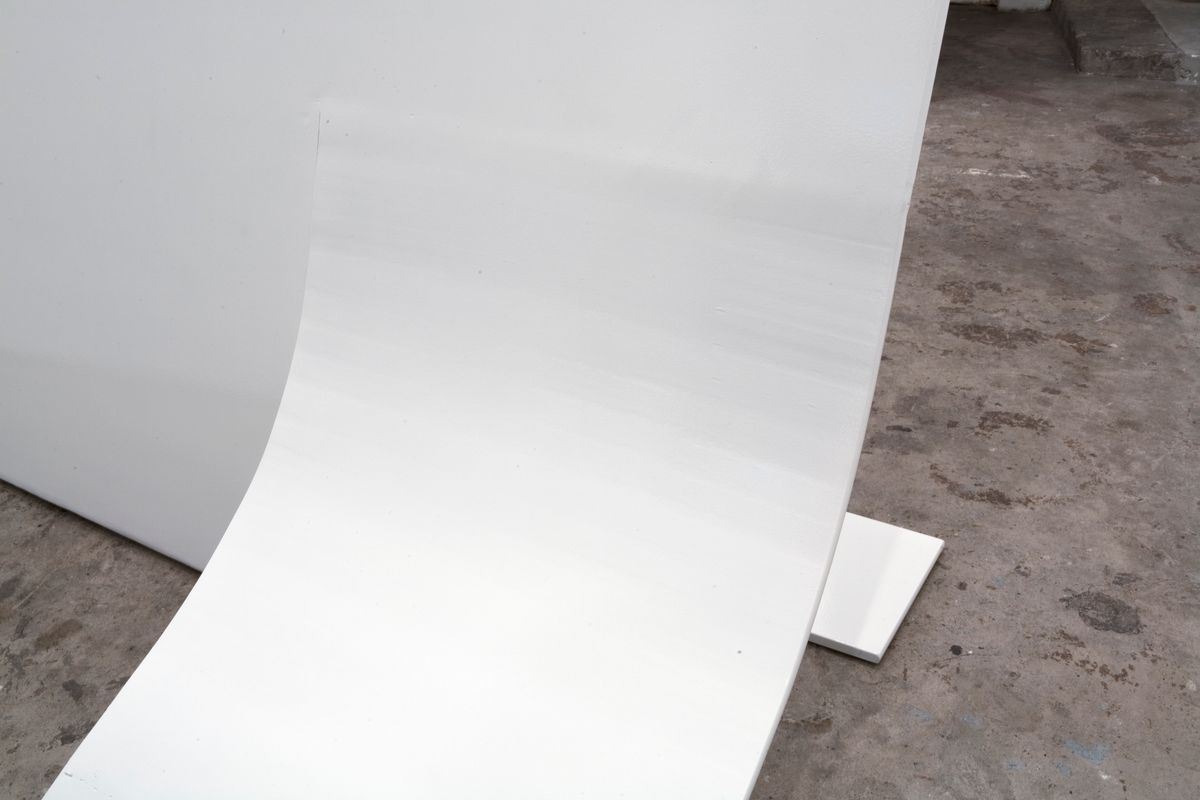 Living Sculpture (white)