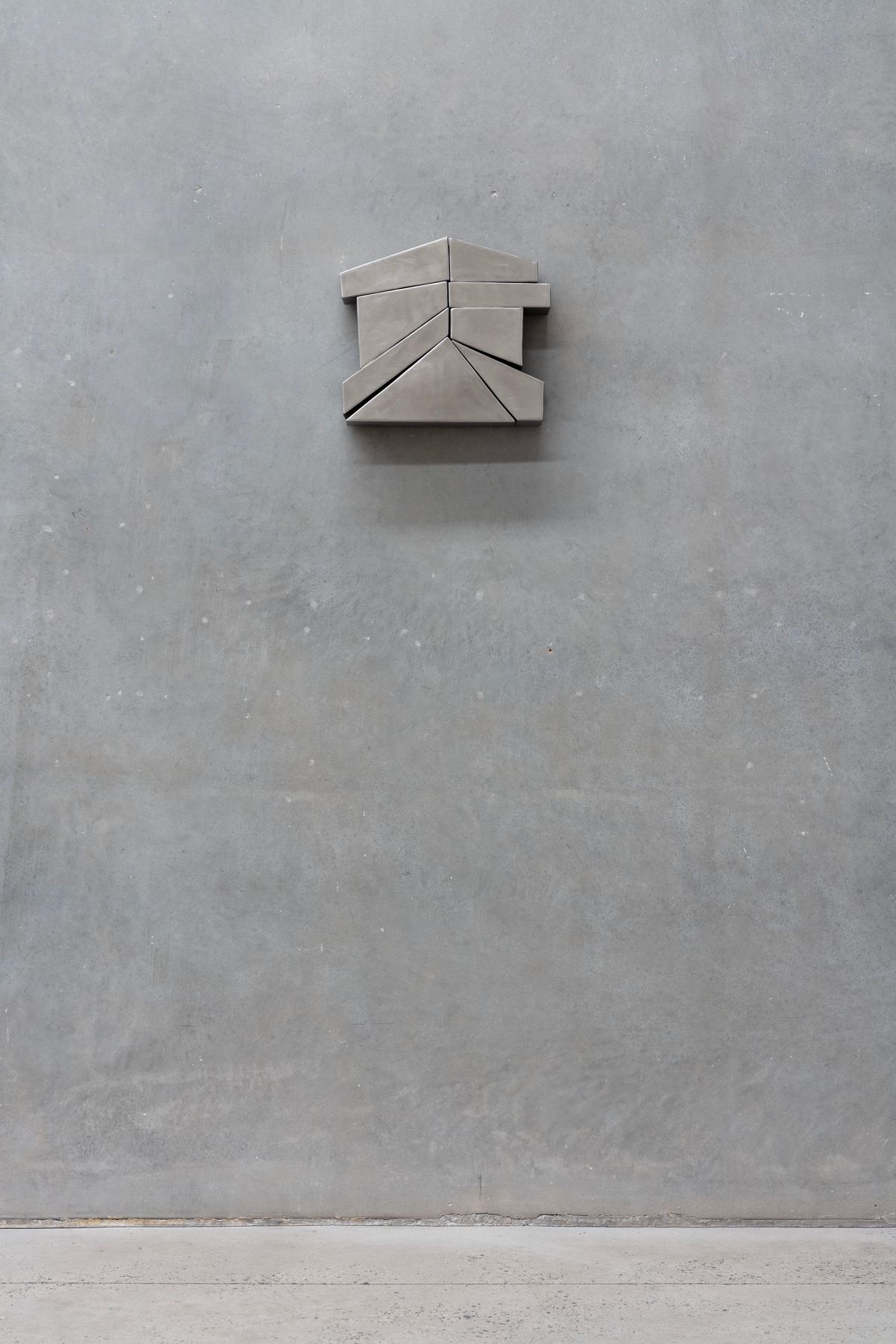 installation view: Augusta Vinall Richardson Wonder wall, at The Commercial, 2025