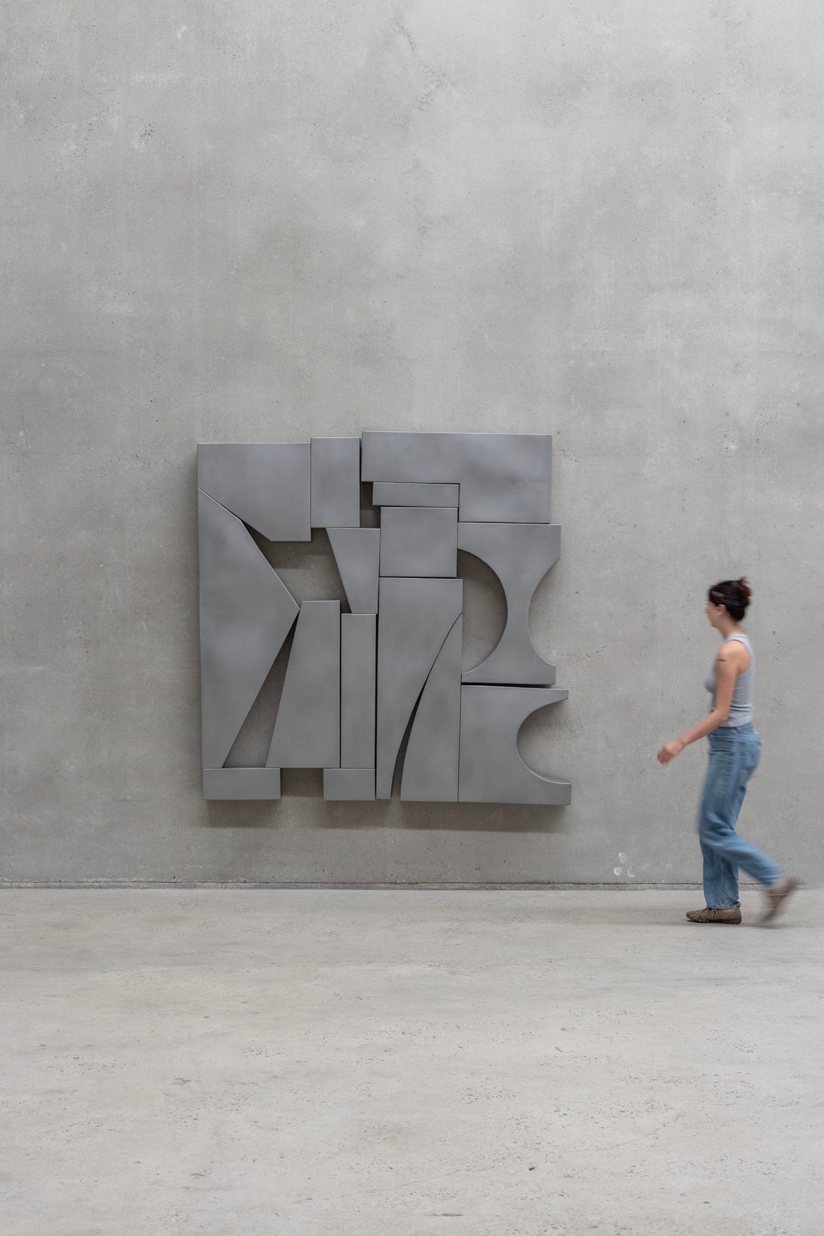 installation view: Augusta Vinall Richardson Wonder wall, at The Commercial, 2025