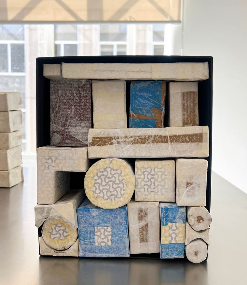 Augusta Vinall Richardson, Untitled (black box), 2023