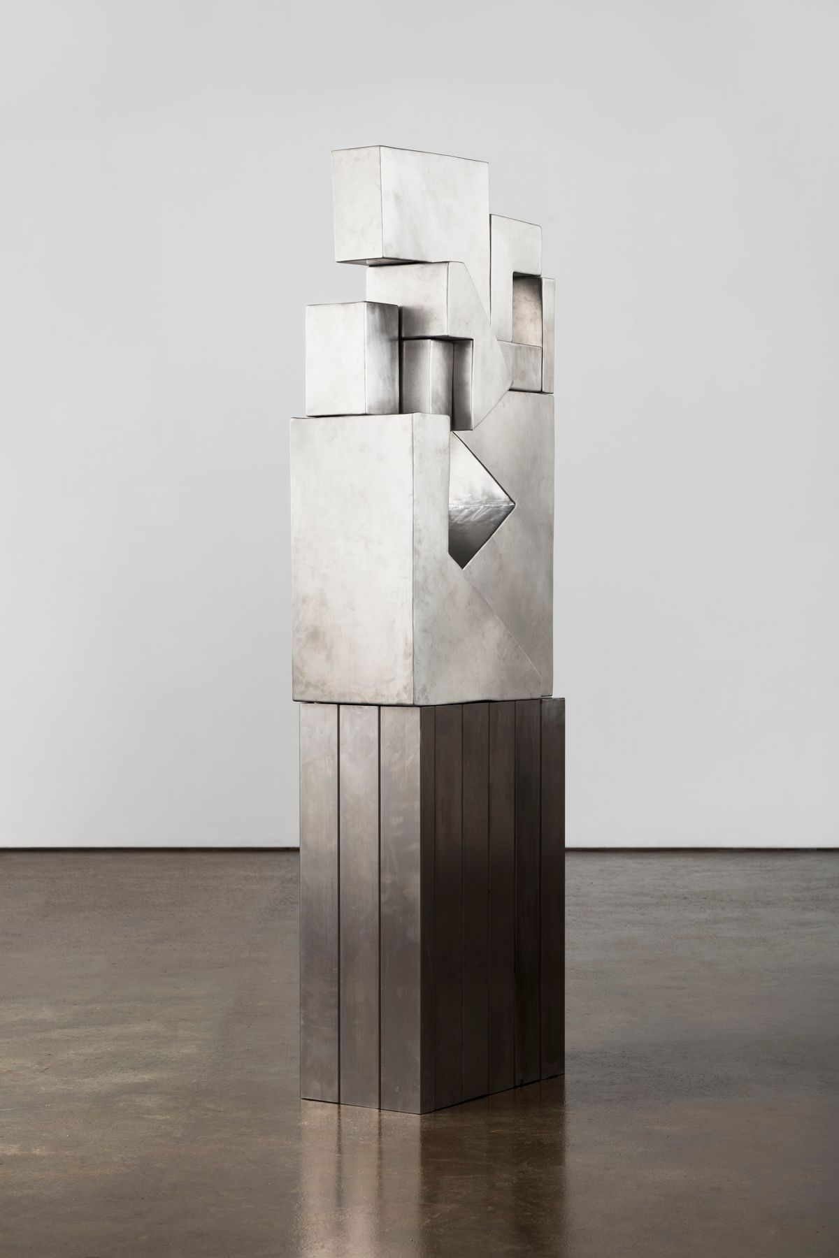 Box Sculpture (brick to brick, end to end)