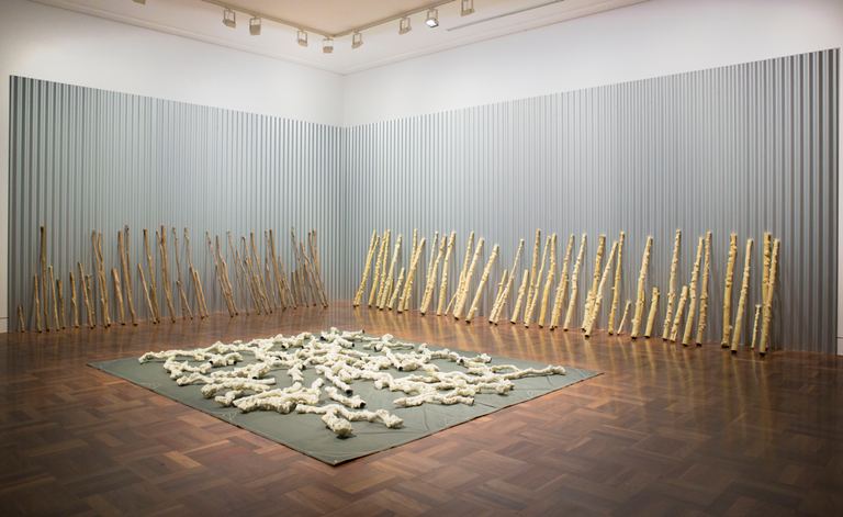 Yasmin Smith, Open Vase Central Leader Widow Maker, 2017