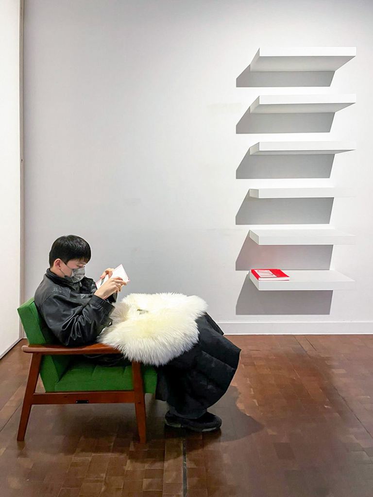 Agatha Gothe-Snape, Lion's Honey, 2019