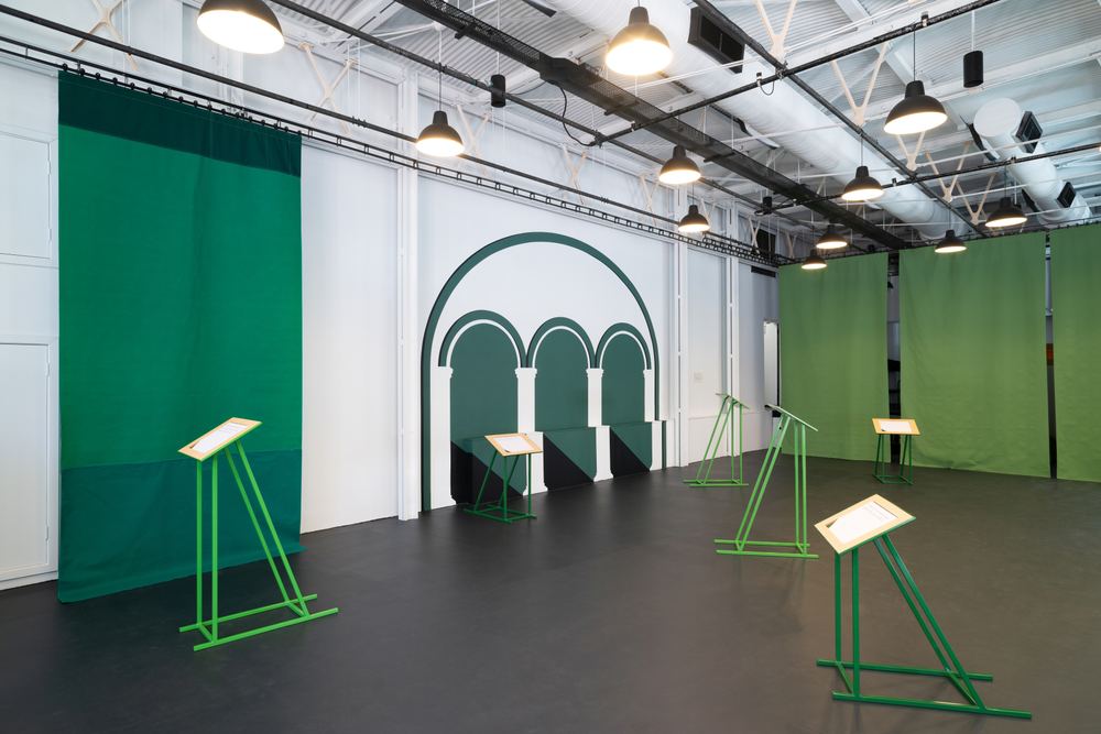 Agatha Gothe-Snape: IT IS THE COLOUR OF AN IDEA THAT WILL NOT COMPLETE ITSELF IN OUR LIFETIME