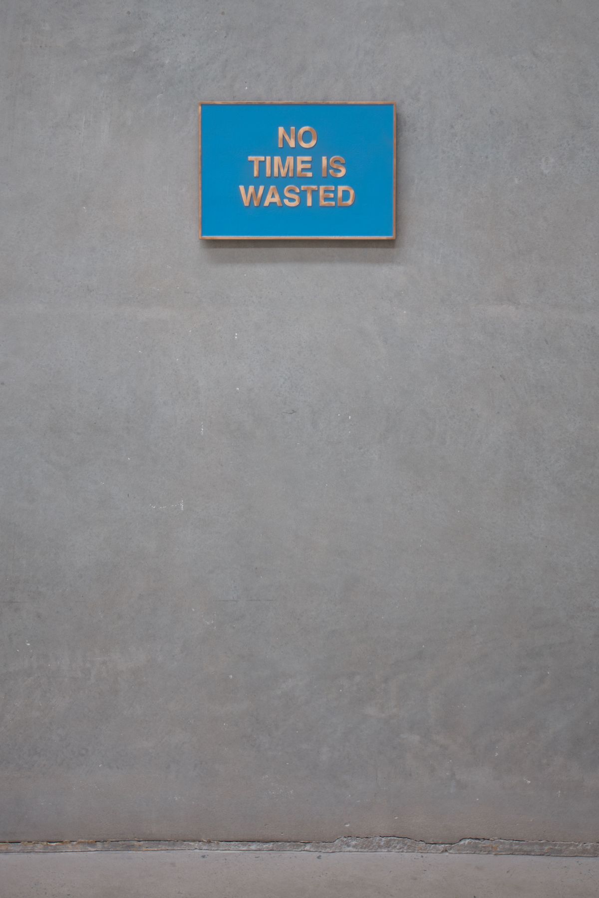 Agatha Gothe-Snape: UNDER THE SIGN OF WARNING