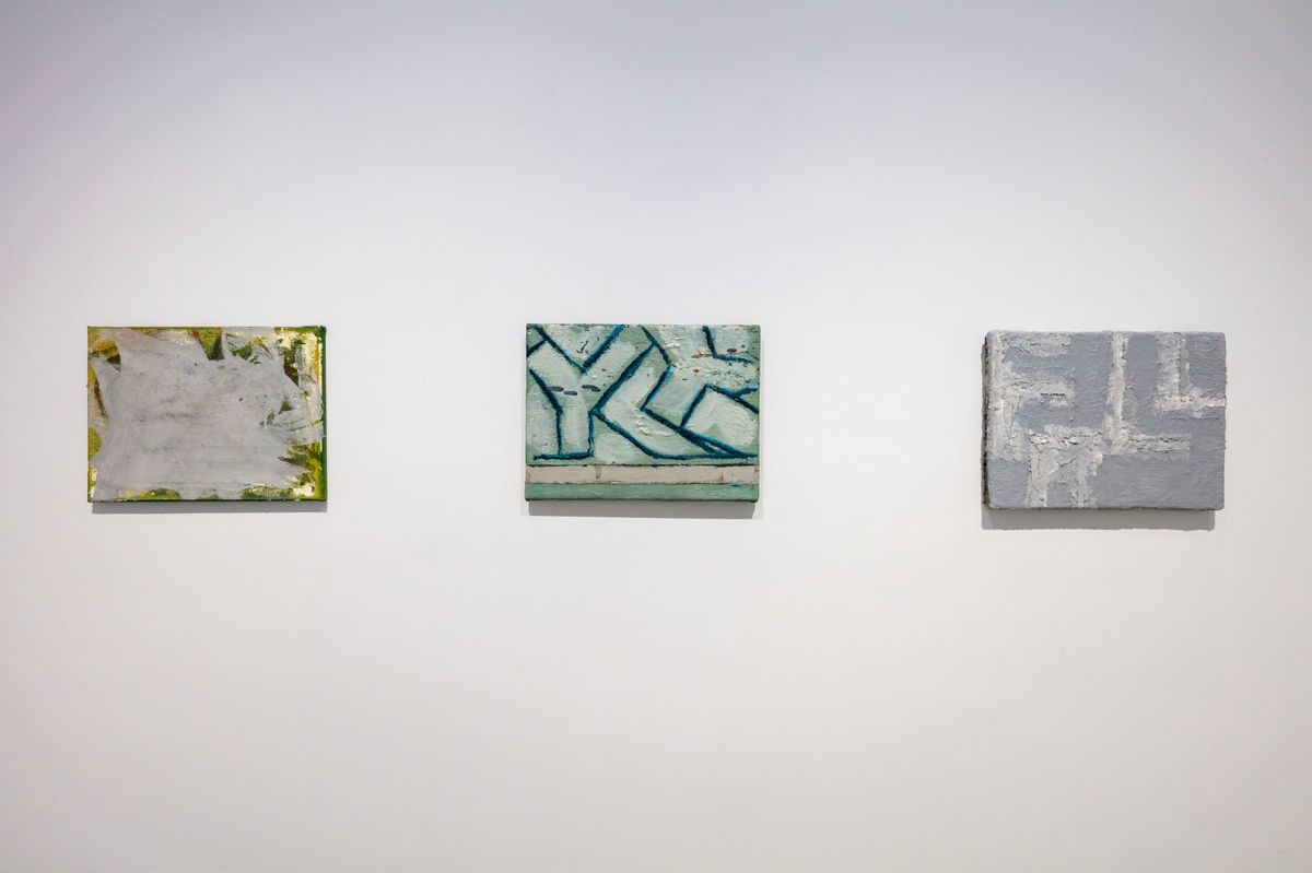 Oscar Perry: MOON WALKS ON MAN