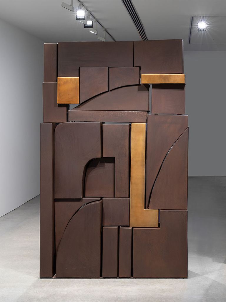 Augusta Vinall Richardson, <i>Arrangement of forms (apparition) I</i>, 2025, corten steel, stainless steel, bronze, patina, wax, lanolin, 229 × 143 × 40.5 cm<br>Collection: Museum of Contemporary Art Australia