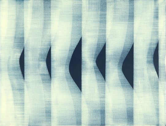 One half of a woman's waistline repeated